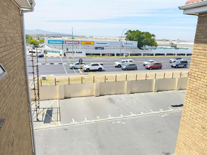 2 Bedroom Property for Sale in Ferndale Western Cape